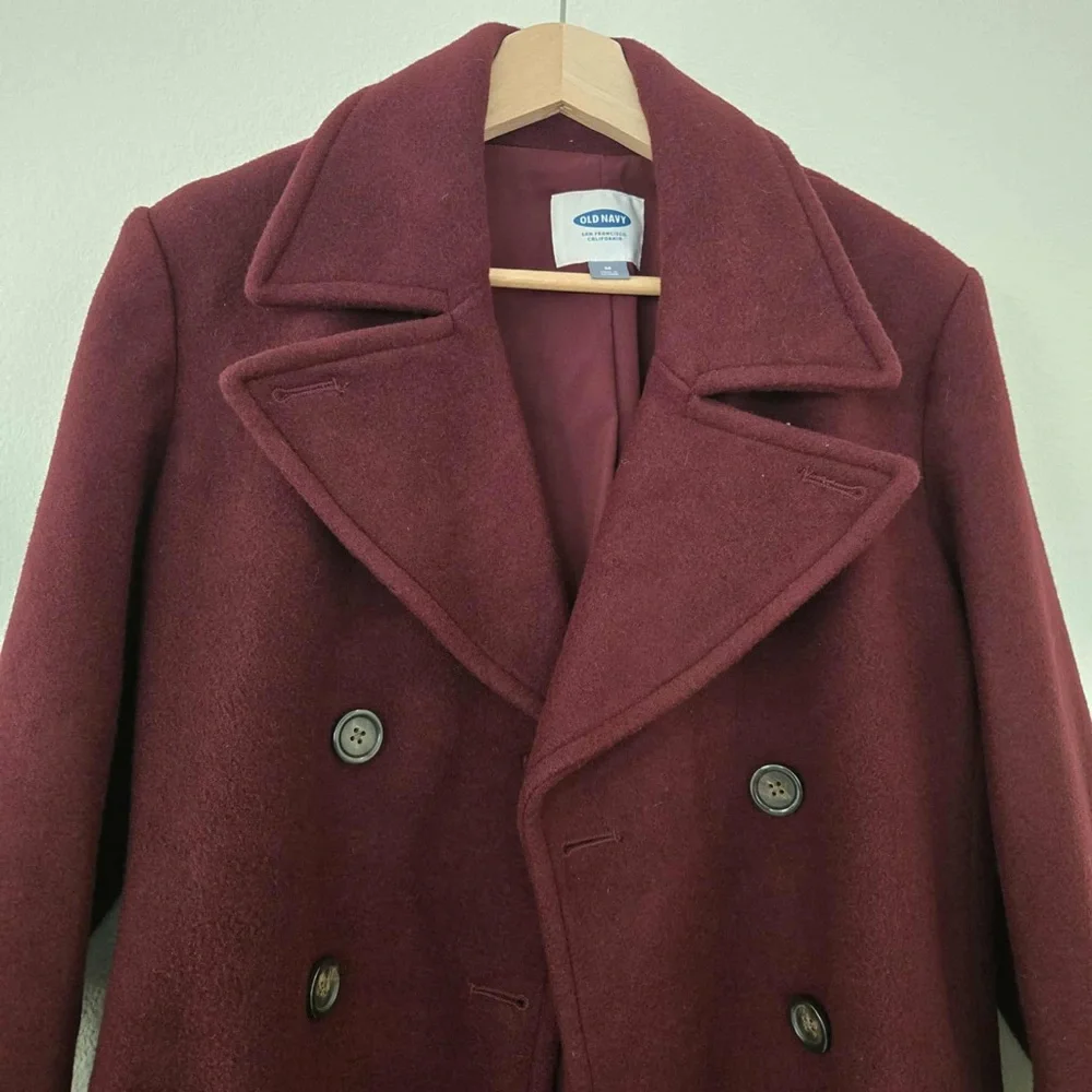Old Navy Burgundy Peacoat size medium‎ EUC